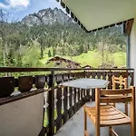 Les Avenieres Apartment Chatel