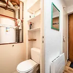 Les Avenieres Apartment *